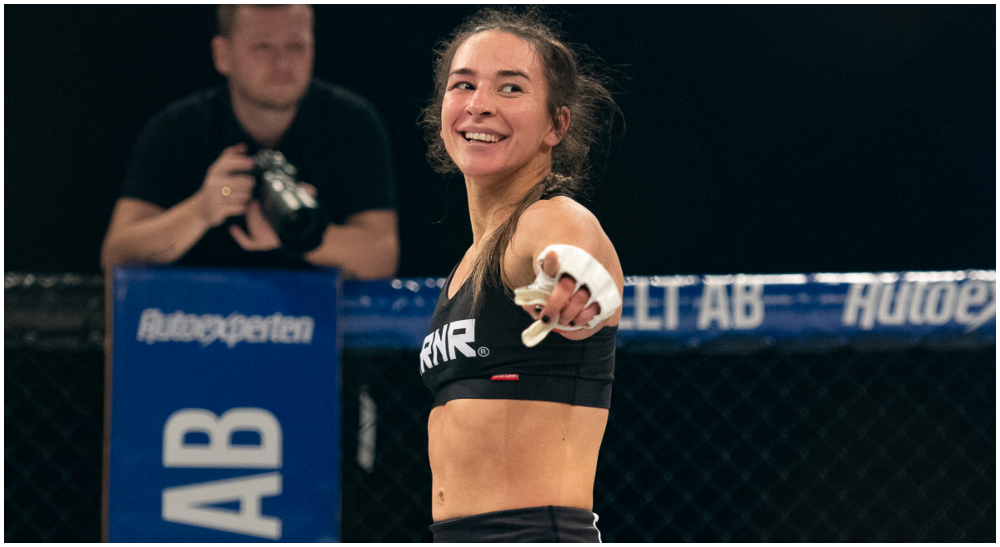 MMA Norge Ivana-Siric-Petrovic-MMA-FCR-Frontkick-online